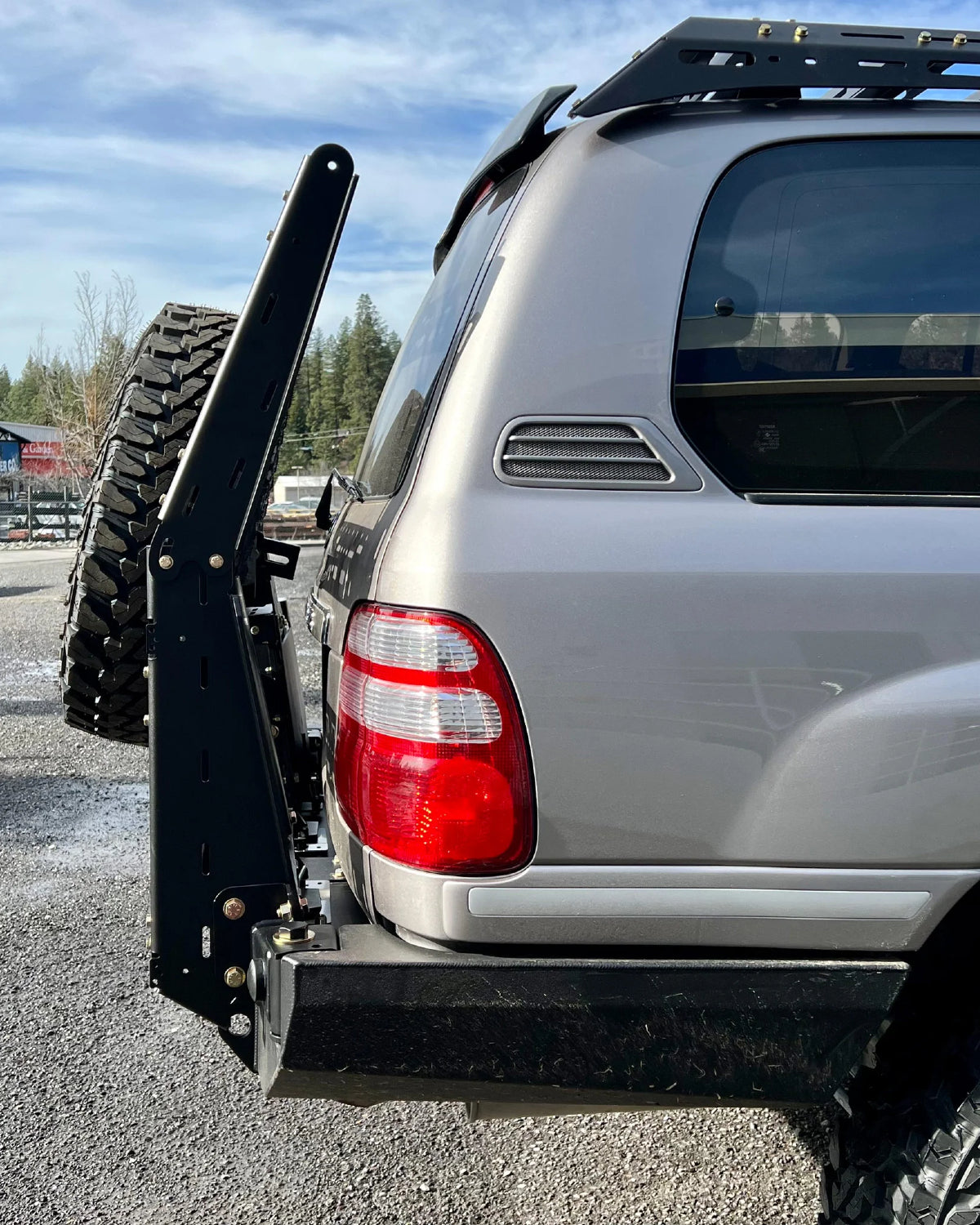 Dissent Off-Road Ladder Swing-Out