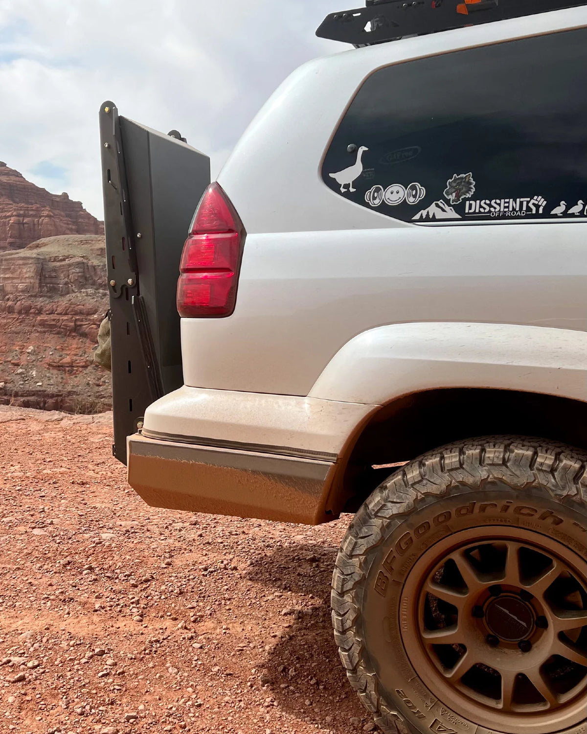 Dissent Off-Road Overland Pro Swing-Out